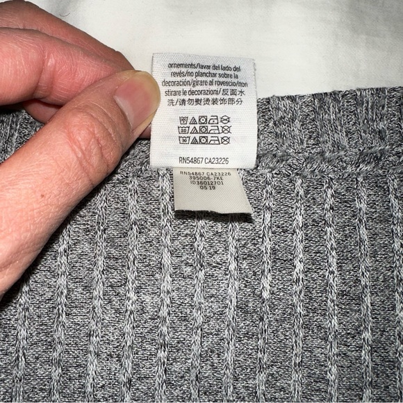 ♥️ Victoria’s Secret Pink V-Neck Cropped Sweater Jumper Heather Grey XS - Picture 6 of 6